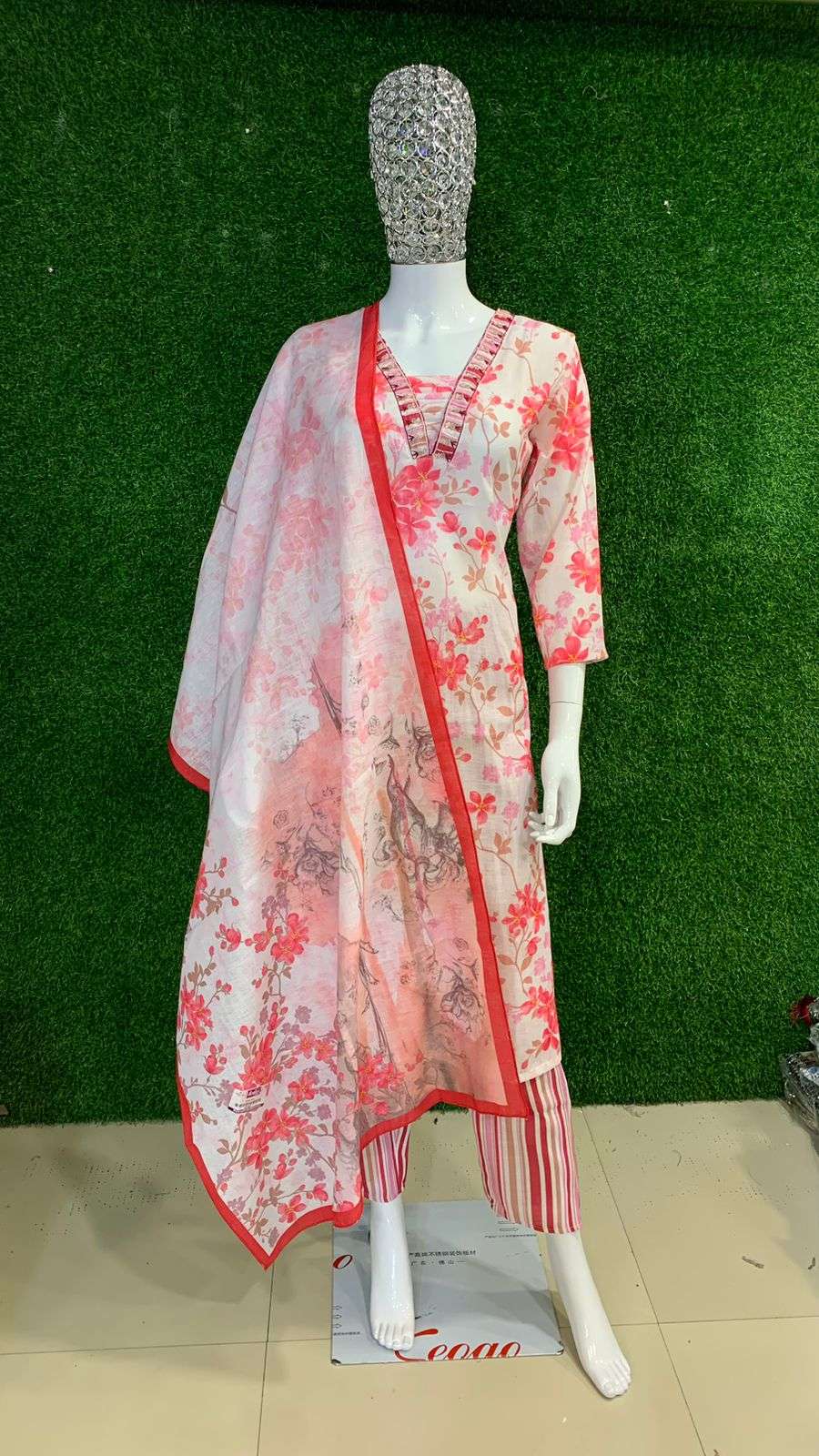 BEMITEX INDIA PRESENT LINEN WITH DIGITAL PRINT & HANDWORK READYMADE 3 PIECE SUIT COLLECTION WHOLESALE SHOP IN SURAT